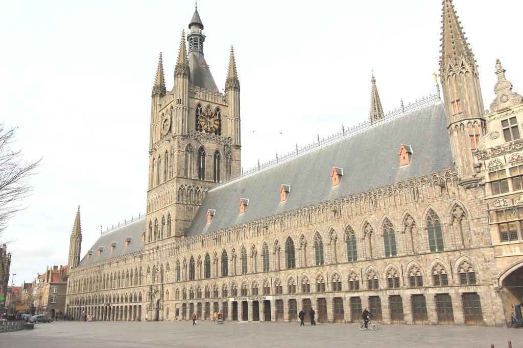Oldsaxo Premium Apartment Ieper Bagian luar foto